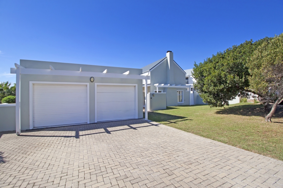 To Let 3 Bedroom Property for Rent in Bluewater Estate Western Cape